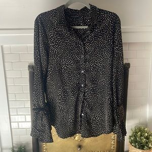 Banana Republic Button Down Blouse (Woman’s M)